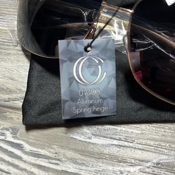 New Sunglasses - Picture 8 of 9